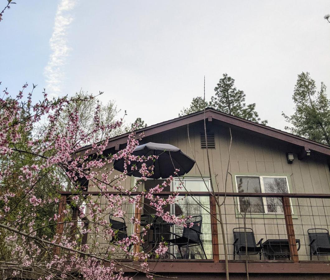 Wona's 2 Bedrooms Full Kitchen * Oakhurst